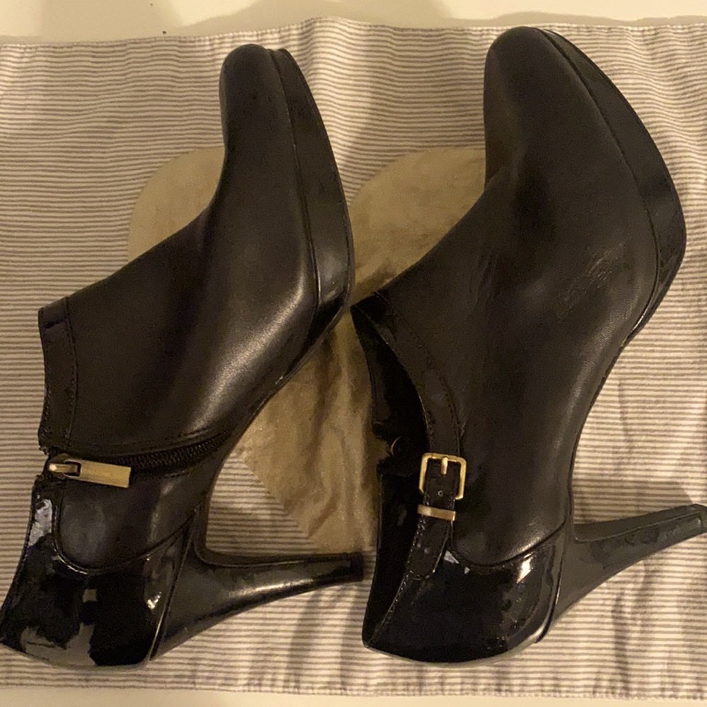 Bandolino Booties